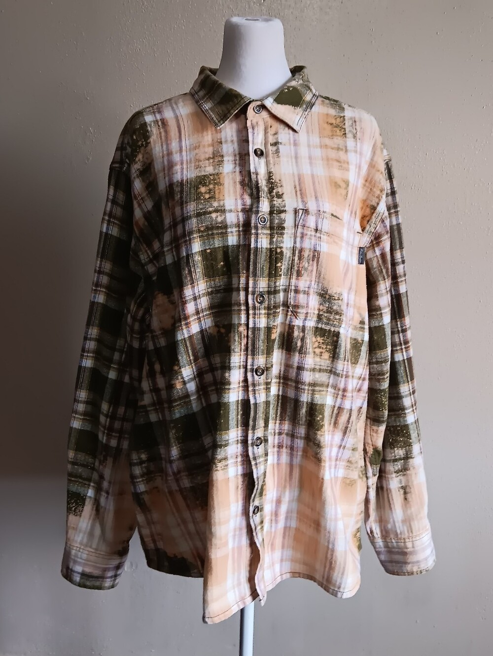 Upcycled Bleach Dutton Ranch Eddie Bauer Plaid Flannel Long Sleeve Shirt Mens XL - Picture 3 of 9